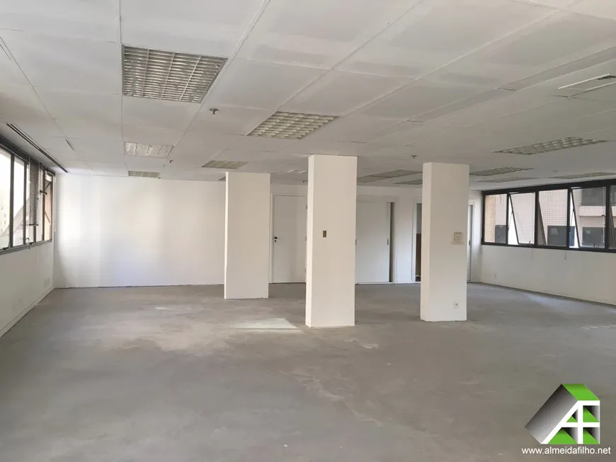 Foto 1 de Sala Comercial com 1 Quarto para alugar, 128m² em Vila Olímpia, São Paulo