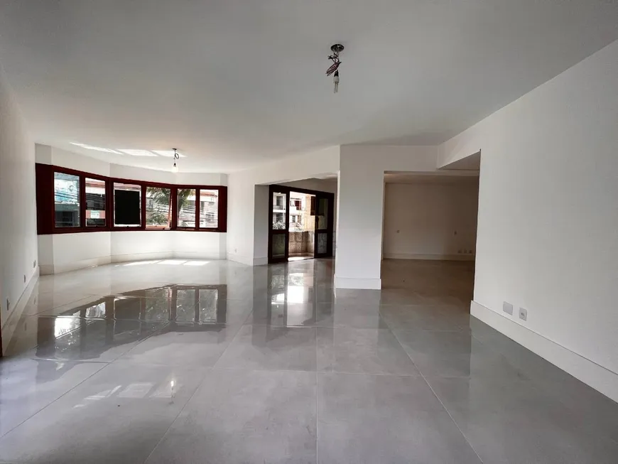 Foto 1 de Apartamento com 4 Quartos à venda, 271m² em Centro, Bento Gonçalves