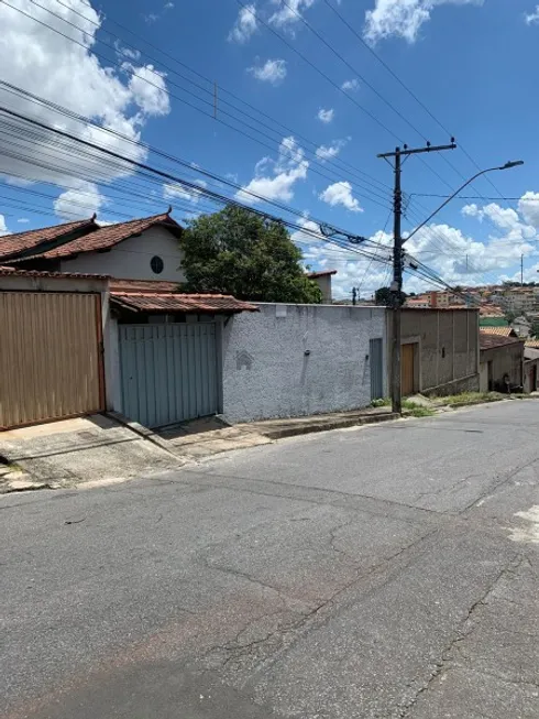 Foto 1 de Lote/Terreno com 1 Quarto à venda, 360m² em Fonte Grande, Contagem