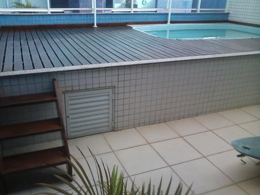 Foto 1 de Apartamento com 4 Quartos para alugar, 225m² em Praia de Itaguá, Ubatuba