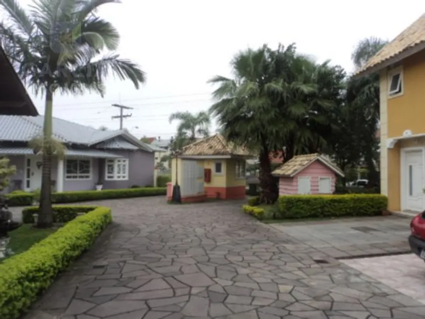 Foto 1 de Casa de Condomínio com 2 Quartos à venda, 90m² em Sarandi, Porto Alegre