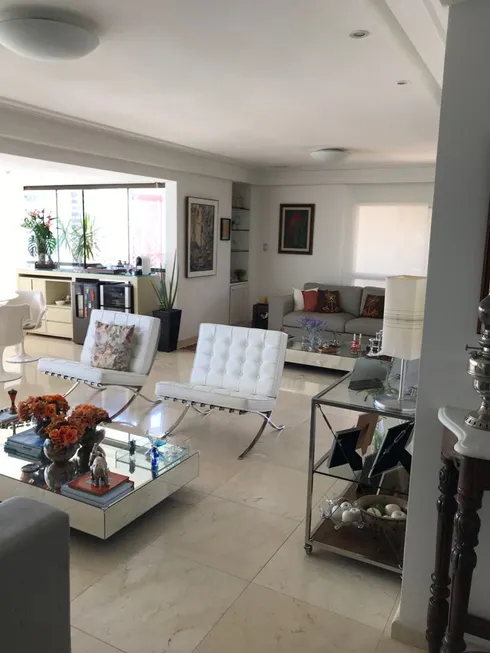 Foto 1 de Apartamento com 4 Quartos à venda, 263m² em Brotas, Salvador