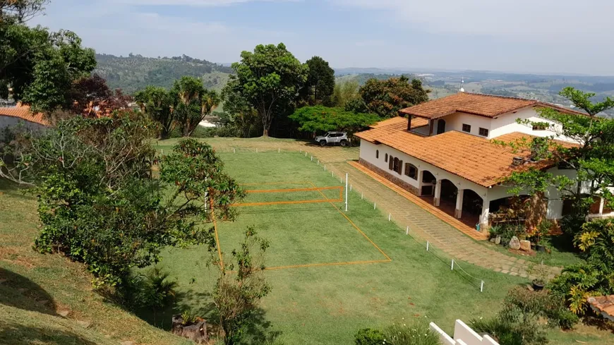Foto 1 de Fazenda/Sítio com 7 Quartos à venda, 600m² em Loteamento Village de Atibaia, Atibaia
