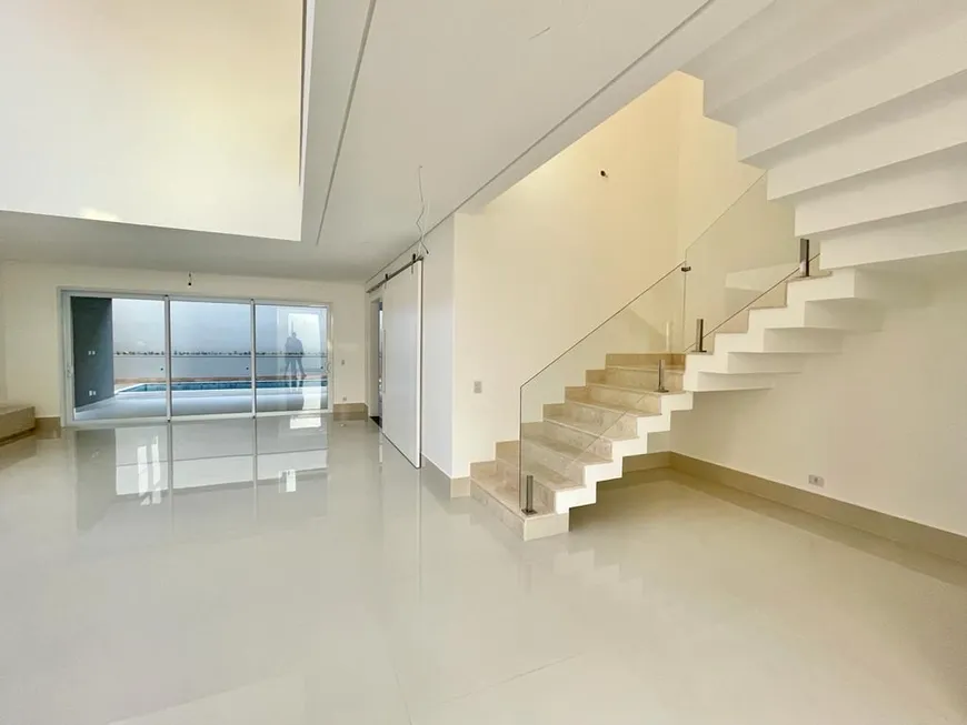Foto 1 de Casa com 4 Quartos à venda, 422m² em Genesis 1, Santana de Parnaíba