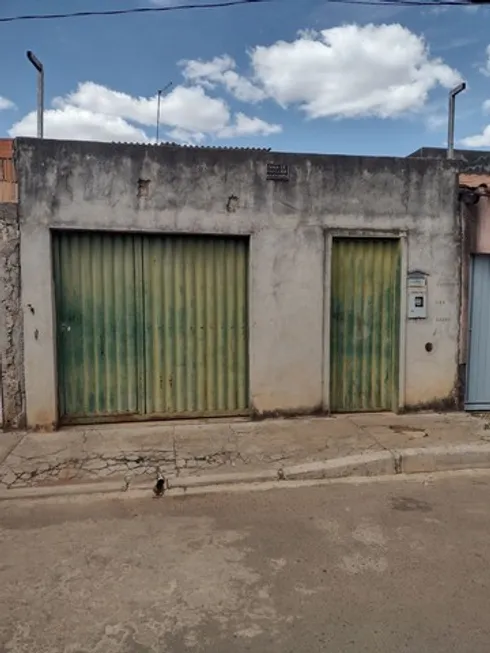 Foto 1 de Casa com 2 Quartos à venda, 100m² em Arapoanga, Brasília