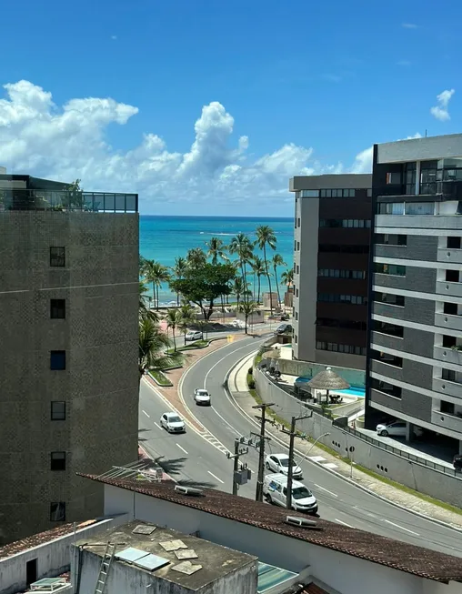 Foto 1 de Apartamento com 1 Quarto à venda, 43m² em Mangabeiras, Maceió