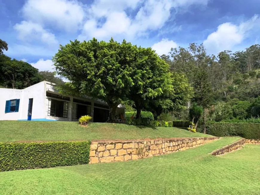 Foto 1 de Fazenda/Sítio com 6 Quartos à venda, 300m² em Pedro do Rio, Petrópolis