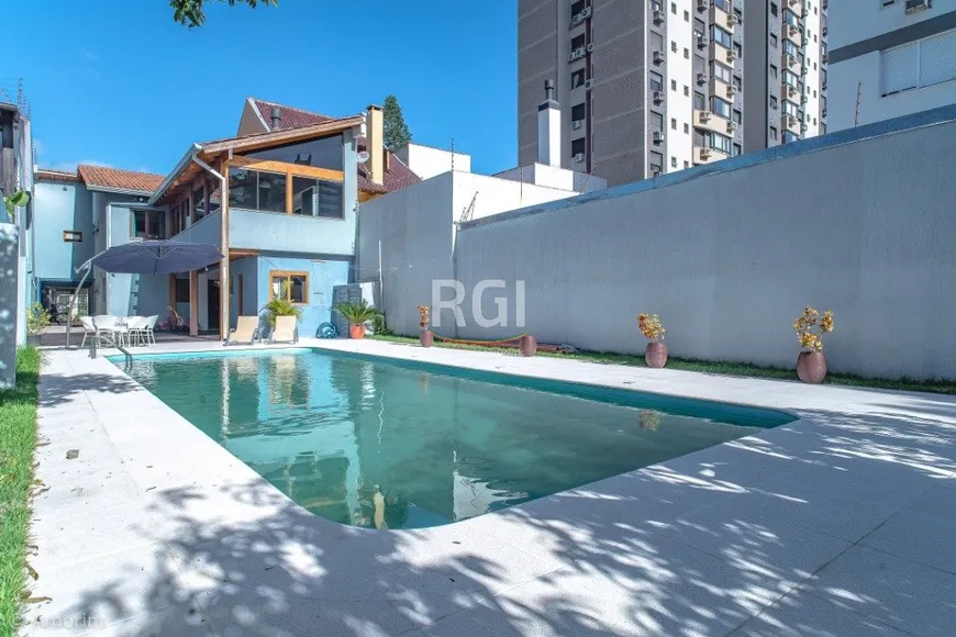 Foto 1 de Casa com 4 Quartos à venda, 249m² em Santana, Porto Alegre