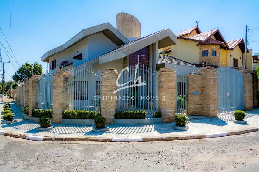 Foto 1 de Sobrado com 4 Quartos à venda, 400m² em Jardim Chapadão, Campinas