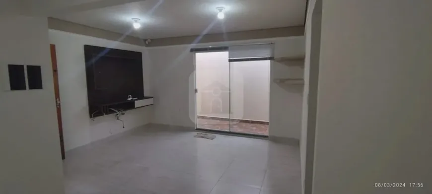 Foto 1 de Casa com 2 Quartos à venda, 185m² em Laranjeiras, Uberlândia