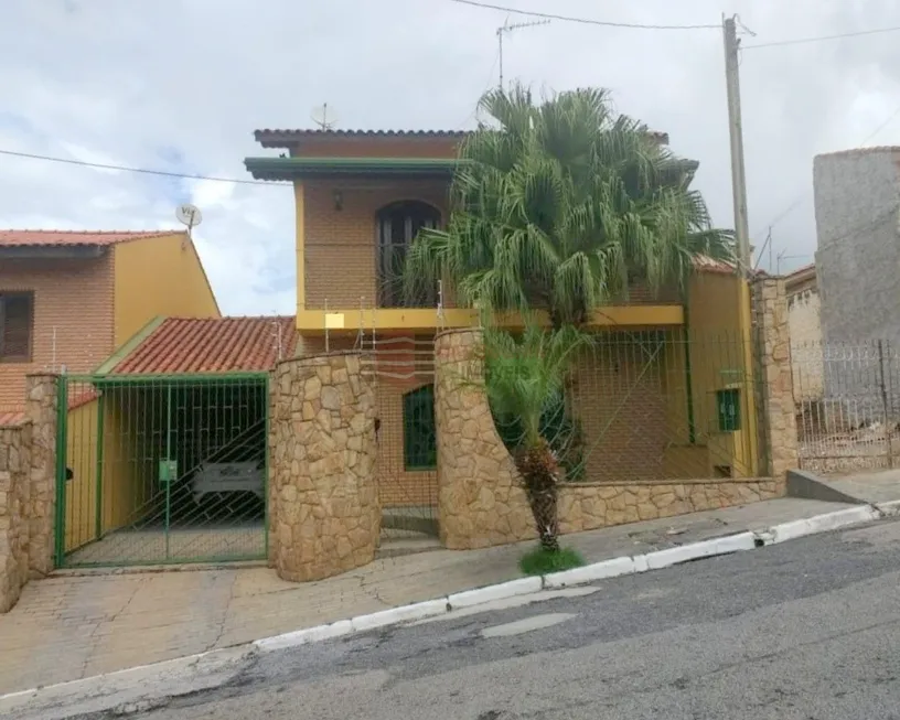 Foto 1 de Sobrado com 3 Quartos à venda, 234m² em Vila Antonio Augusto Luiz, Caçapava