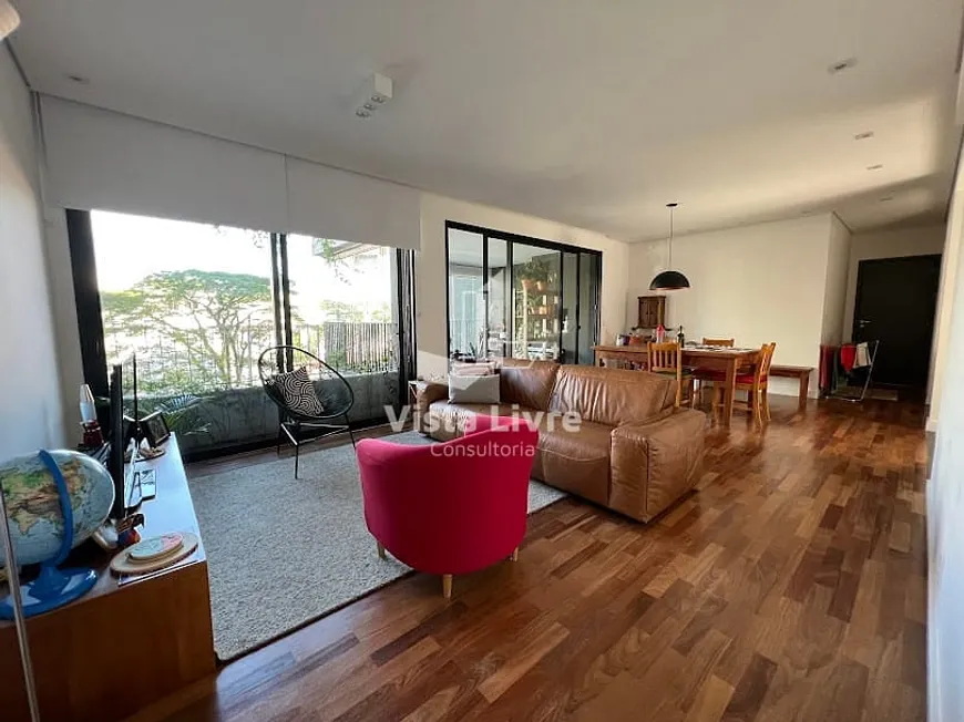 Foto 1 de Apartamento com 3 Quartos à venda, 138m² em Vila Ipojuca, São Paulo