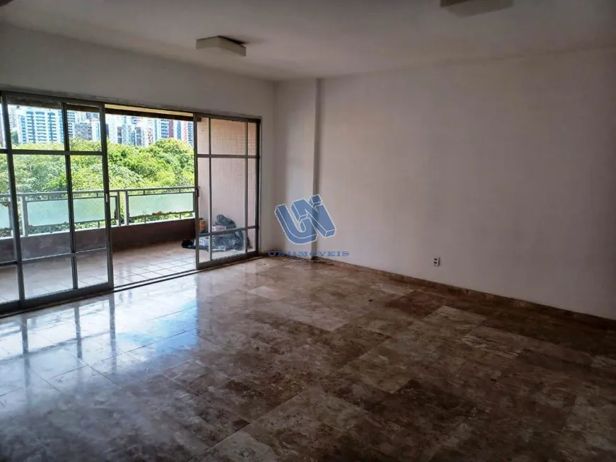 Foto 1 de Apartamento com 4 Quartos à venda, 200m² em Itaigara, Salvador