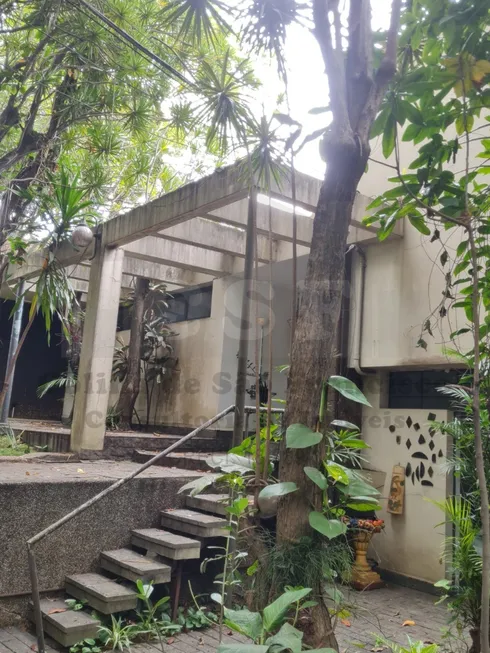 Foto 1 de Casa de Condomínio com 3 Quartos à venda, 480m² em Vila Pirajussara, São Paulo