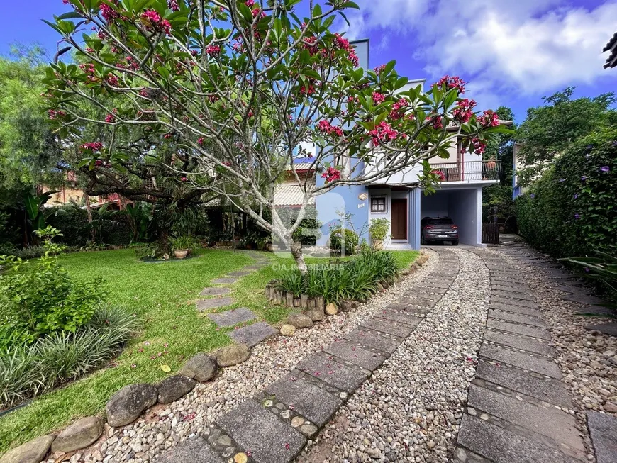 Foto 1 de Casa com 3 Quartos à venda, 182m² em Porto da Lagoa, Florianópolis