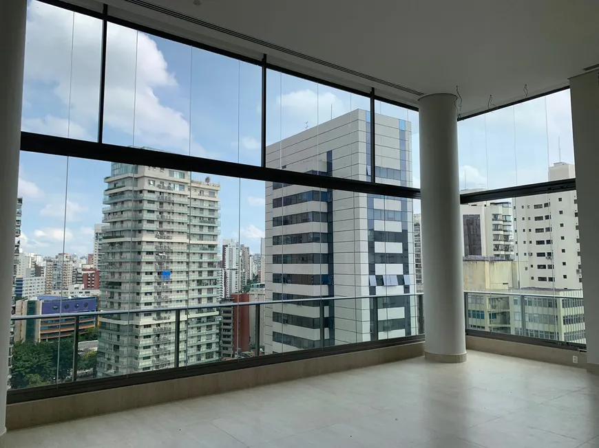 Foto 1 de Cobertura com 4 Quartos à venda, 390m² em Vila Nova Conceição, São Paulo