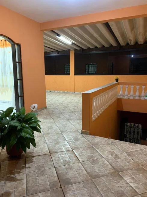 Foto 1 de Sobrado com 3 Quartos à venda, 239m² em Jardim São Judas, Mauá