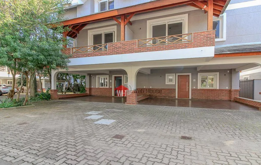 Foto 1 de Casa de Condomínio com 3 Quartos à venda, 241m² em Vila Assunção, Porto Alegre