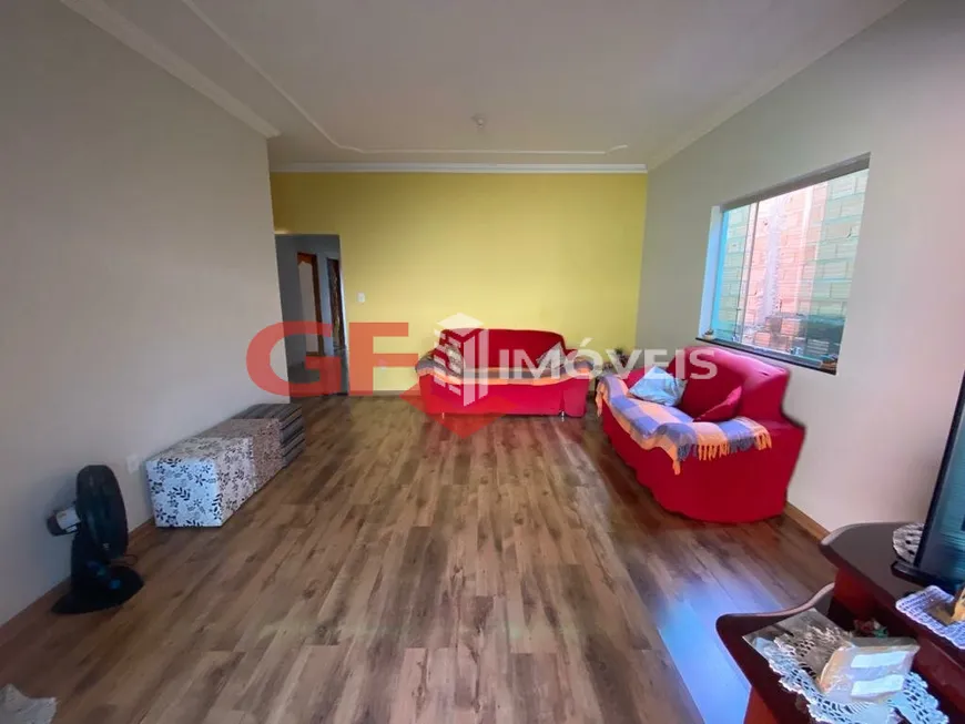 Foto 1 de Casa com 4 Quartos à venda, 160m² em Madre Gertrudes, Belo Horizonte