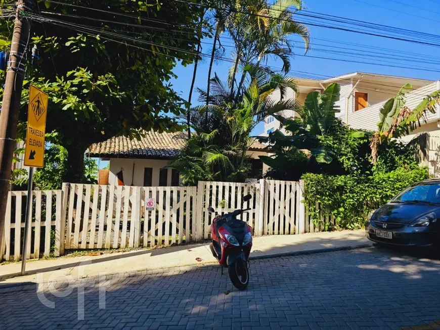 Foto 1 de Casa com 3 Quartos à venda, 164m² em Lagoa da Conceição, Florianópolis