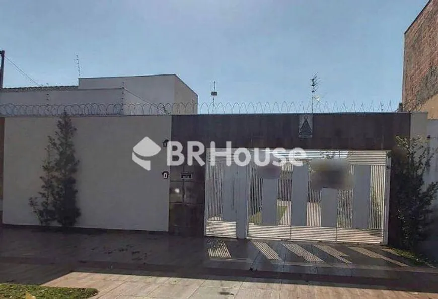 Foto 1 de Casa com 2 Quartos à venda, 164m² em Vila Albuquerque, Campo Grande