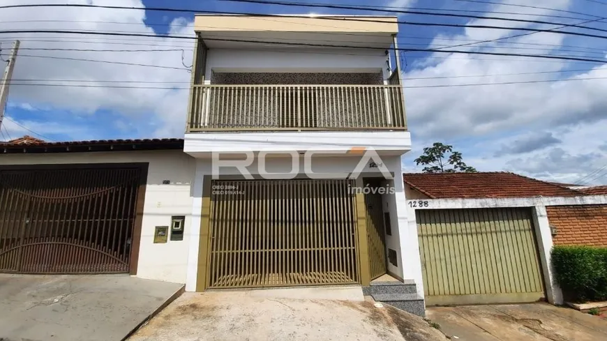 Foto 1 de Sobrado com 3 Quartos para venda ou aluguel, 231m² em Jardim Brasil, São Carlos