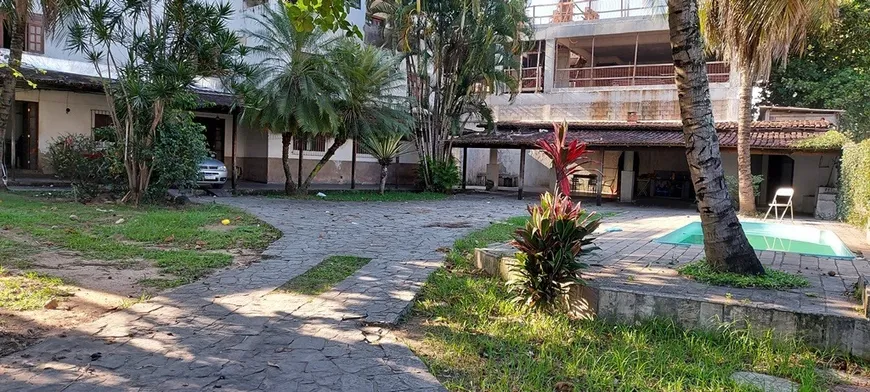 Foto 1 de Lote/Terreno à venda, 1100m² em Jardim Camburi, Vitória