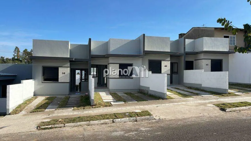 Foto 1 de Casa com 2 Quartos à venda, 44m² em Morada Vale II, Gravataí