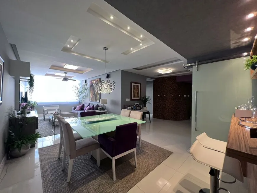 Foto 1 de Apartamento com 3 Quartos à venda, 137m² em Icaraí, Niterói