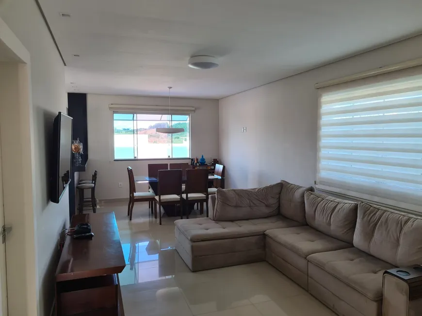 Foto 1 de Casa com 4 Quartos à venda, 360m² em Florida, Sete Lagoas