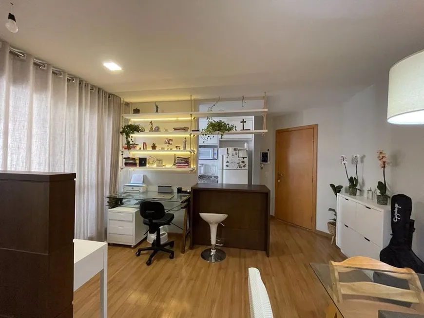 Foto 1 de Apartamento com 2 Quartos à venda, 74m² em Residencial do Lago, Londrina
