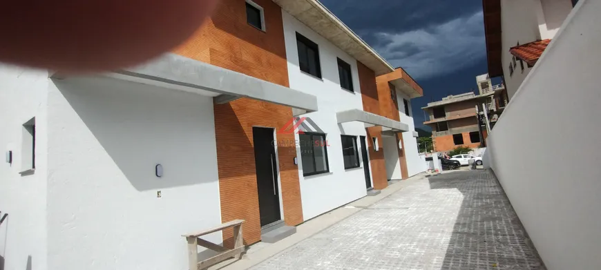 Foto 1 de Casa com 3 Quartos à venda, 138m² em Barra da Lagoa, Florianópolis