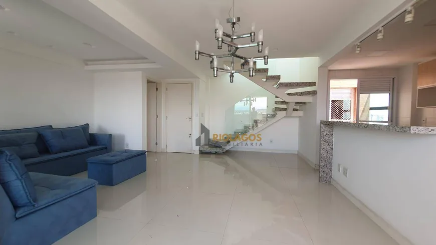 Foto 1 de Cobertura com 3 Quartos para venda ou aluguel, 127m² em Centro, Cabo Frio