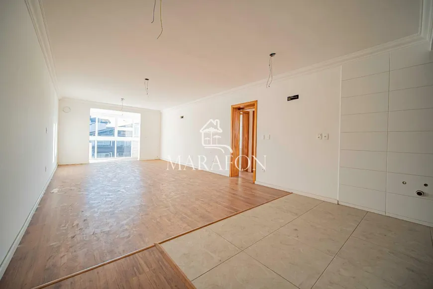 Foto 1 de Apartamento com 3 Quartos à venda, 118m² em Centro, Gramado