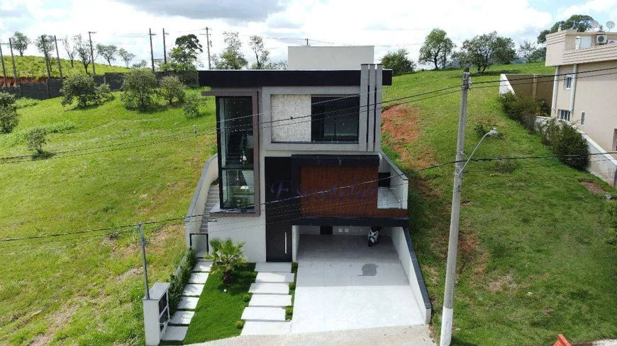 Foto 1 de Casa de Condomínio com 3 Quartos à venda, 284m² em Alphaville, Santana de Parnaíba