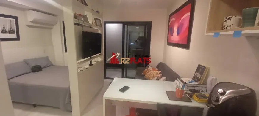 Foto 1 de Flat com 1 Quarto à venda, 26m² em Moema, São Paulo