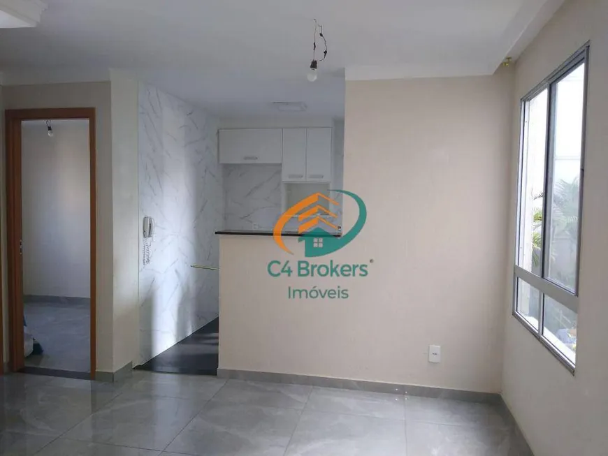 Foto 1 de Apartamento com 2 Quartos à venda, 43m² em Água Chata, Guarulhos