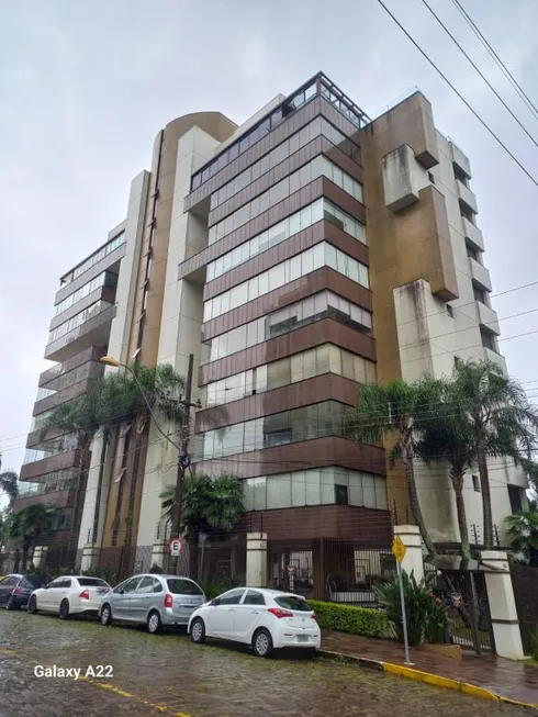 Foto 1 de Apartamento com 3 Quartos para alugar, 187m² em Nossa Senhora de Lourdes, Caxias do Sul