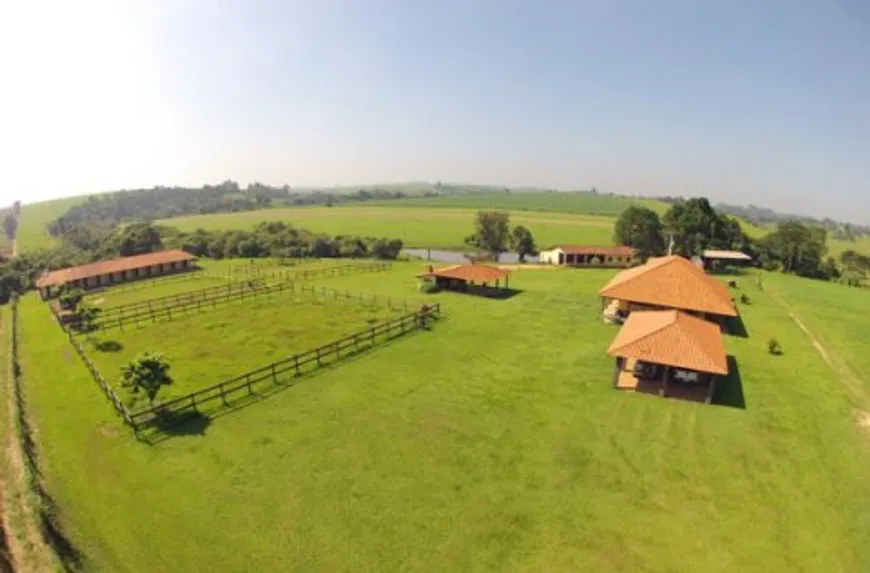 Foto 1 de Fazenda/Sítio com 3 Quartos à venda, 1500m² em Nova Tietê, Tietê