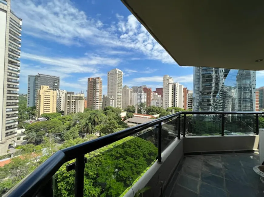 Foto 1 de Apartamento com 4 Quartos para venda ou aluguel, 220m² em Itaim Bibi, São Paulo