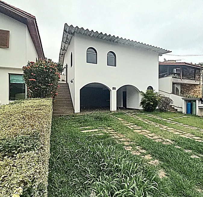 Foto 1 de Casa de Condomínio com 3 Quartos para venda ou aluguel, 300m² em Alphaville, Santana de Parnaíba