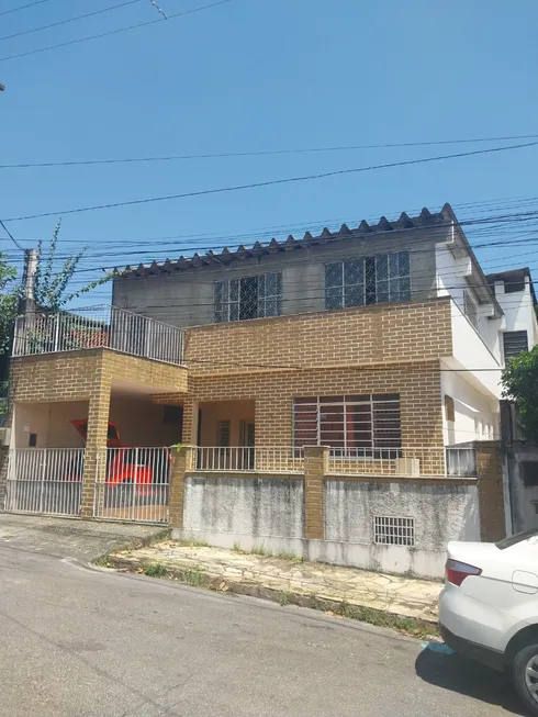 Foto 1 de Casa com 3 Quartos à venda, 145m² em Vila Iara, São Gonçalo