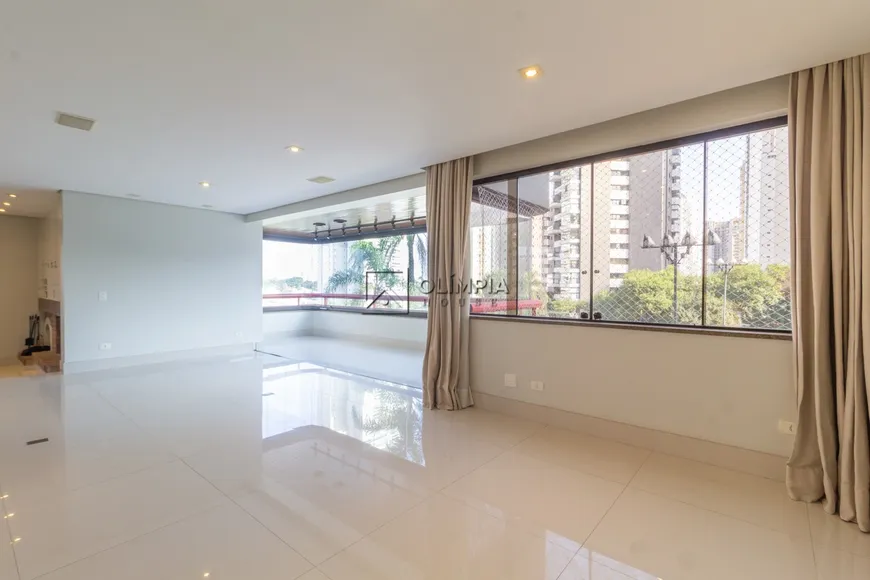 Foto 1 de Apartamento com 4 Quartos para alugar, 325m² em Campo Belo, São Paulo