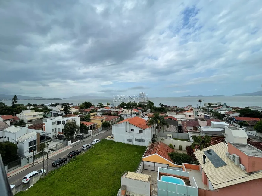 Foto 1 de Apartamento com 3 Quartos à venda, 200m² em Estreito, Florianópolis