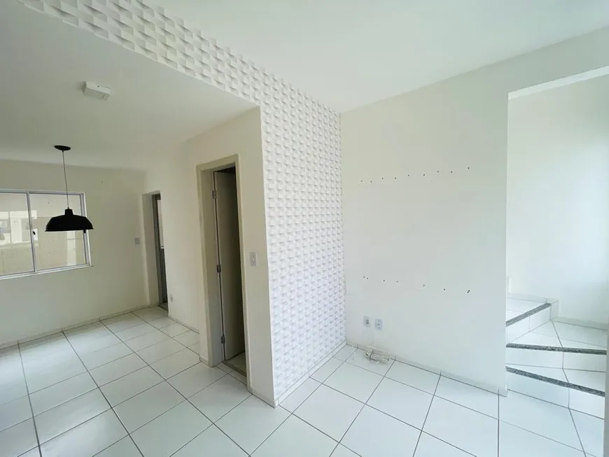 Foto 1 de Casa de Condomínio com 2 Quartos à venda, 120m² em Papagaio, Feira de Santana