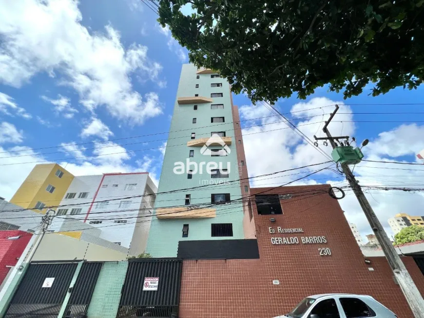 Foto 1 de Apartamento com 4 Quartos à venda, 110m² em Barro Vermelho, Natal