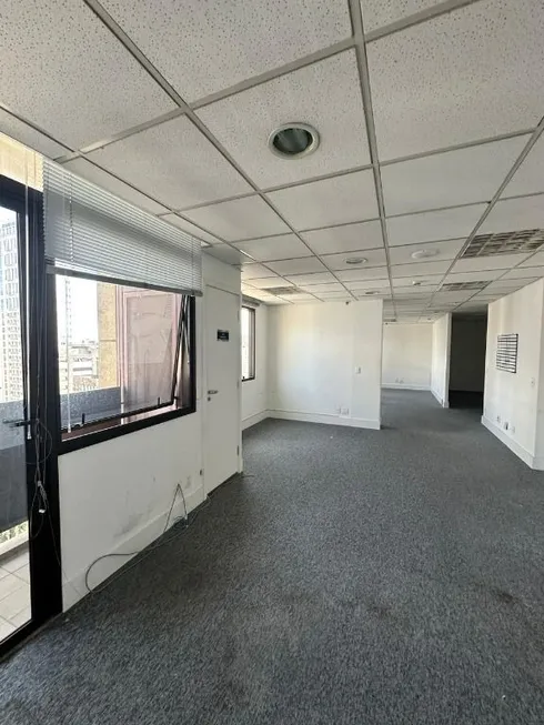 Foto 1 de Sala Comercial para venda ou aluguel, 125m² em Itaim Bibi, São Paulo