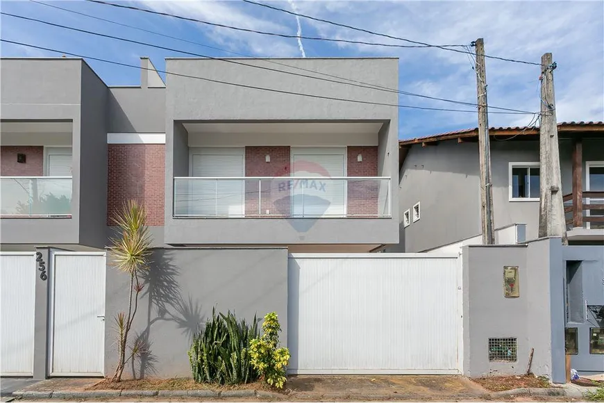 Foto 1 de Casa com 2 Quartos à venda, 117m² em Rio Tavares, Florianópolis