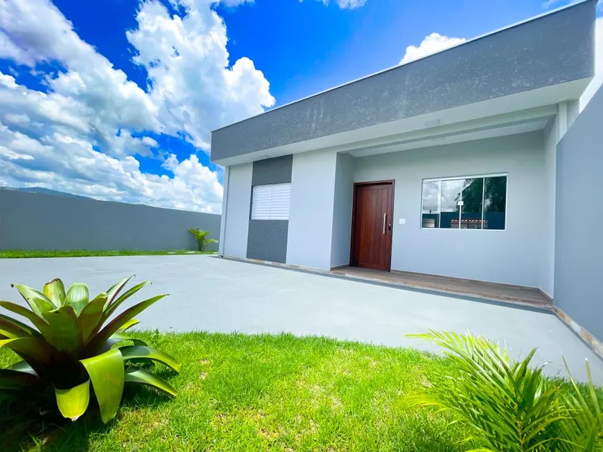 Foto 1 de Casa com 3 Quartos à venda, 250m² em Centro, Socorro
