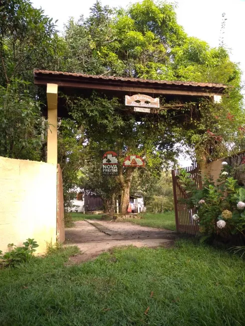 Foto 1 de Fazenda/Sítio com 2 Quartos à venda, 180m² em Jardim Santa Herminia, São José dos Campos